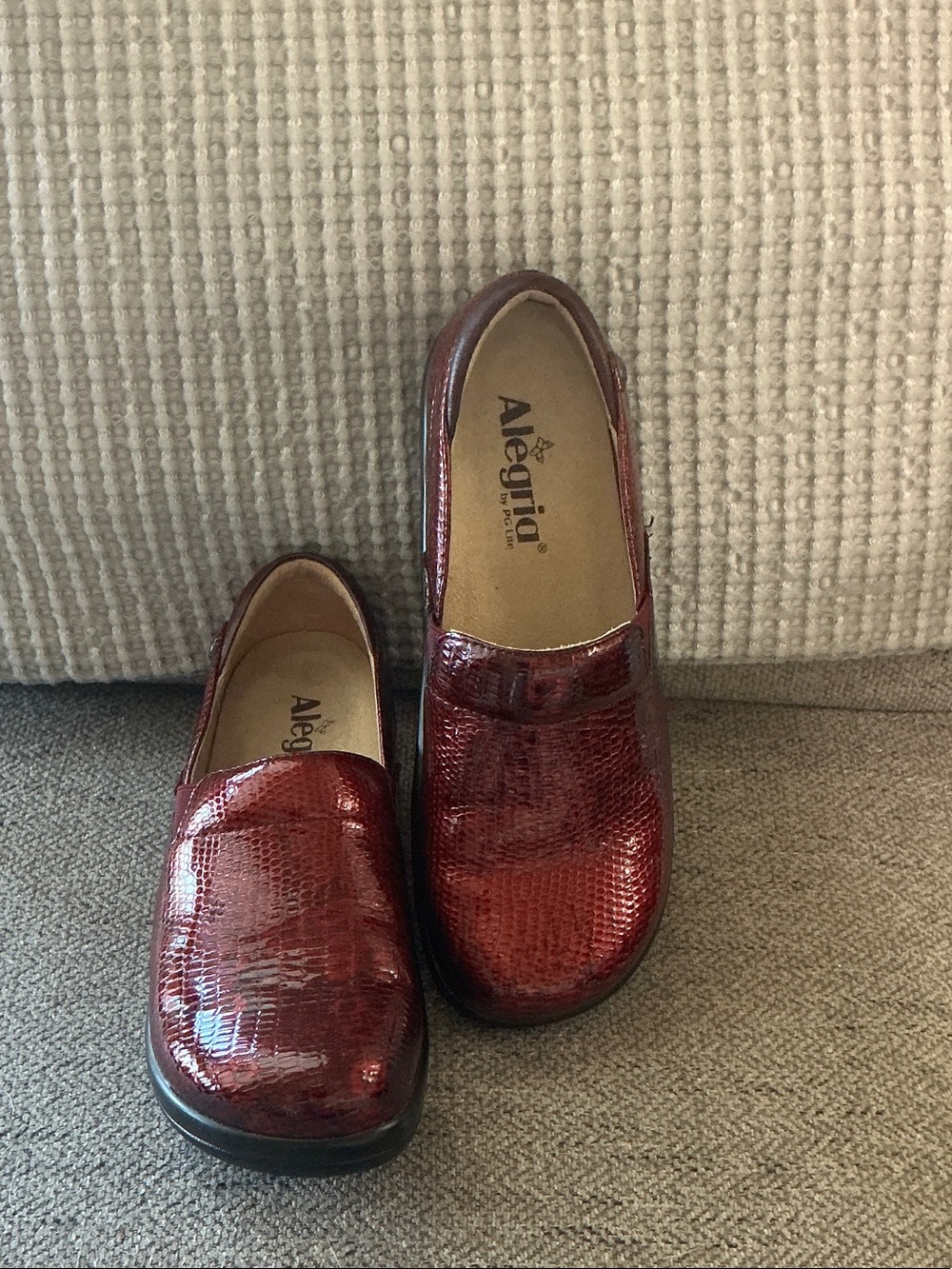 Alegria Keli Professional Clog in Garnet Snake - EU38